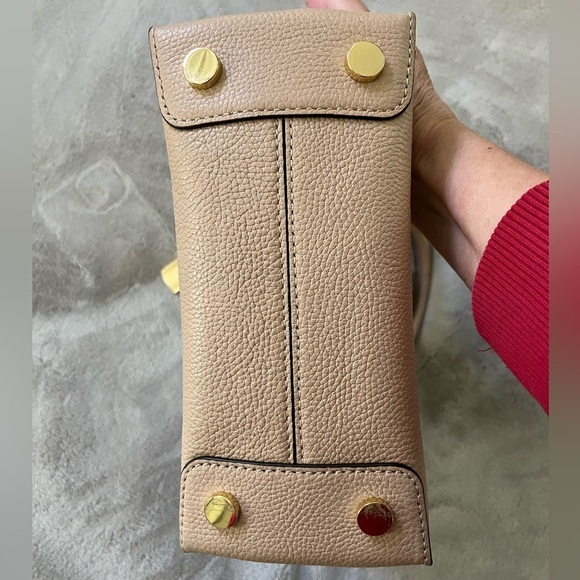 Michael Kors Mercer Beige Leather Handbag Small Satchel Crossbody Minimalist - Picture 5 of 13